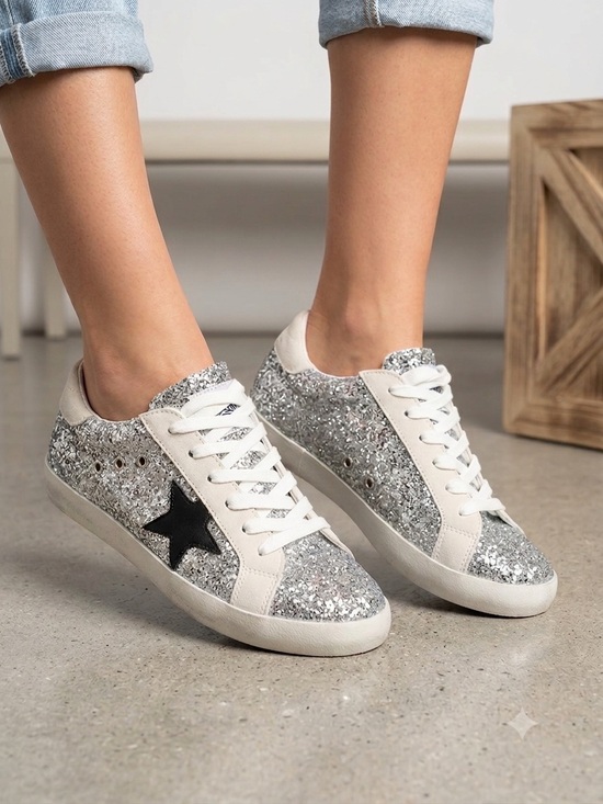 Beach By Matisse Shoes - NWOB Beach 🏖️ By Matisse Melody Glitter Sparkle Star Low-Top Sneakers size 8